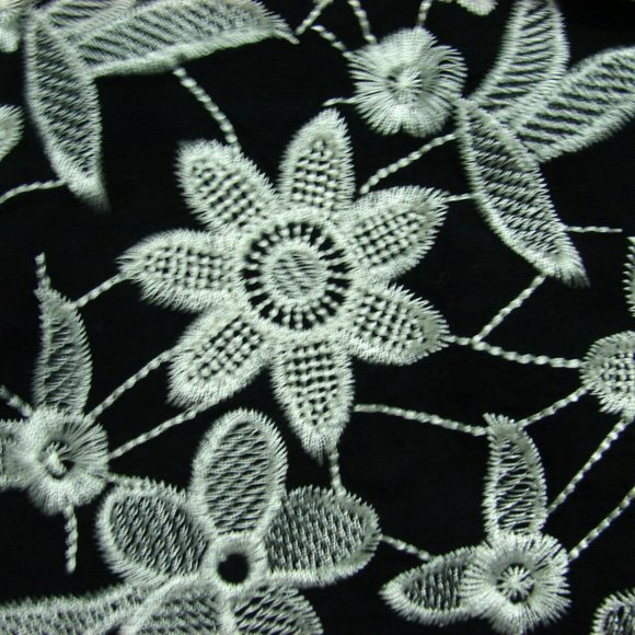 Black W/White Embroidered Floral Dress Tunic Top S - Picture 11 of 15